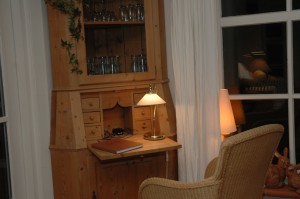 Schreibkommode Wohnzimmer